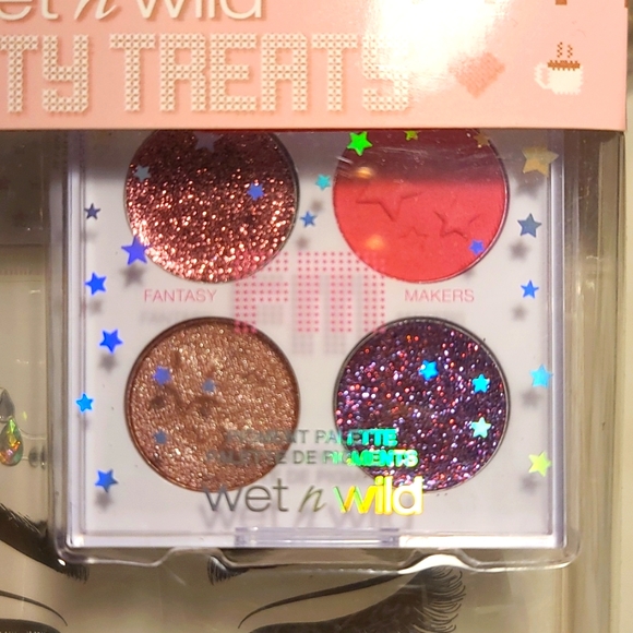 Wet n wild lip gloss set - Picture 2 of 2
